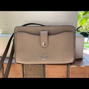 NWOT Small Coach Pebble Leather Purse/Crossbody
